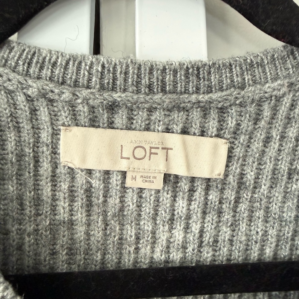 LOFT Gray Ribbed Crewneck Sweater - Picture 2 of 2